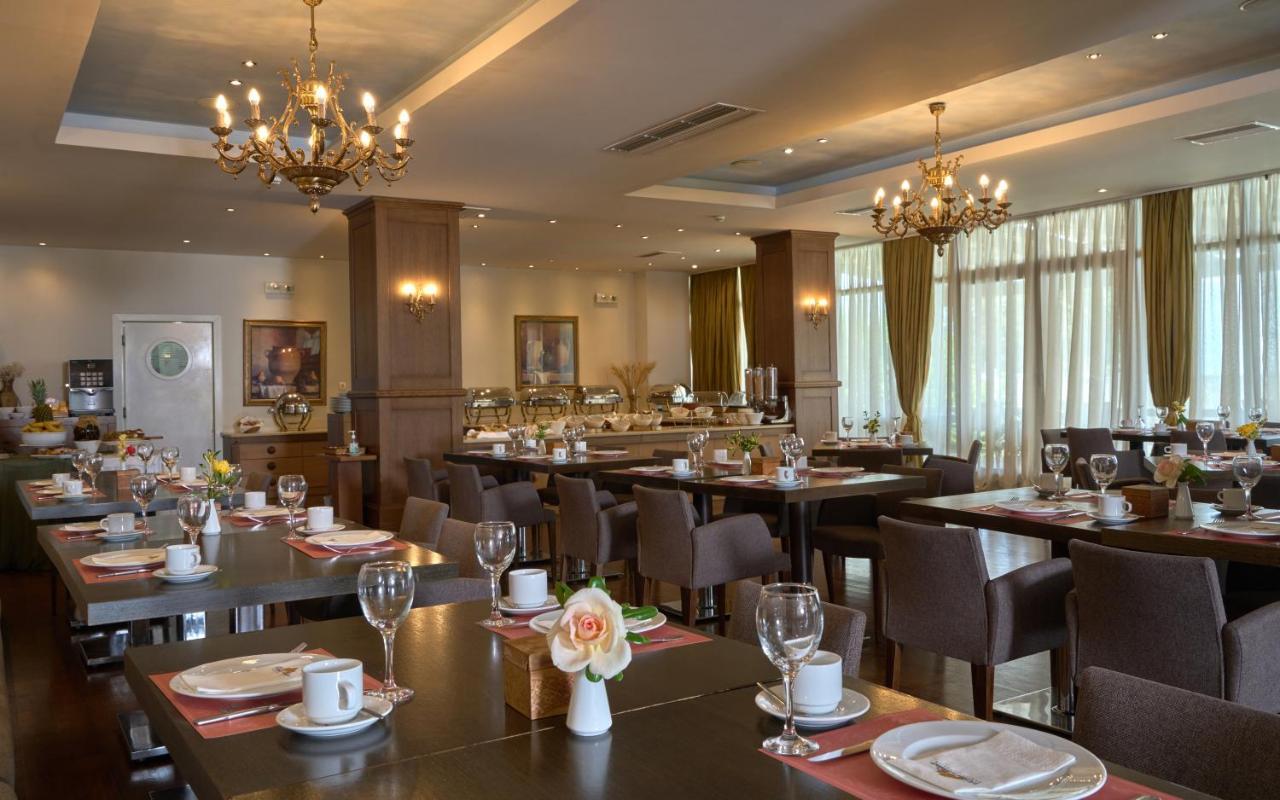 Xenia Palace Portaria Dış mekan fotoğraf